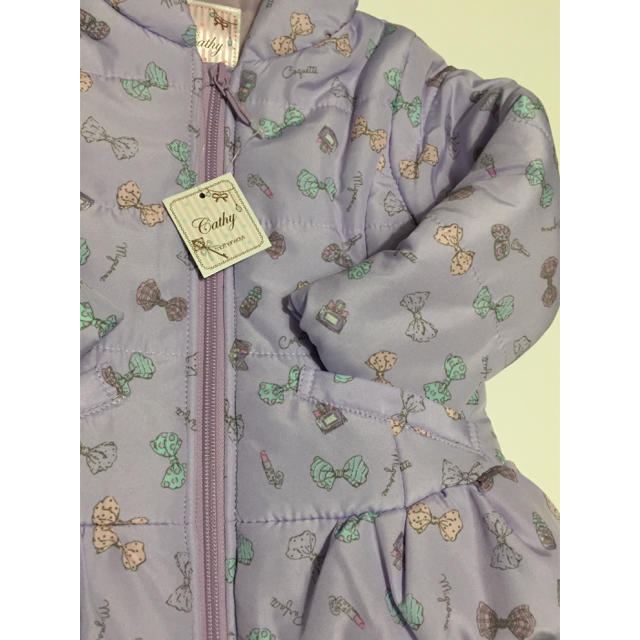 motherways(マザウェイズ)の【新品90cm】リボン柄コート キッズ/ベビー/マタニティのキッズ服女の子用(90cm~)(コート)の商品写真