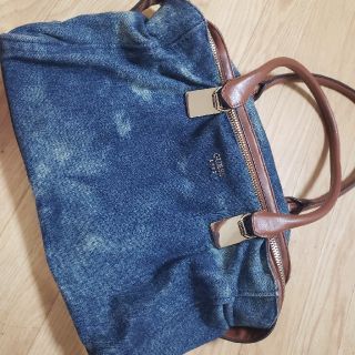 ゲス(GUESS)のGUESS トートバッグ(トートバッグ)