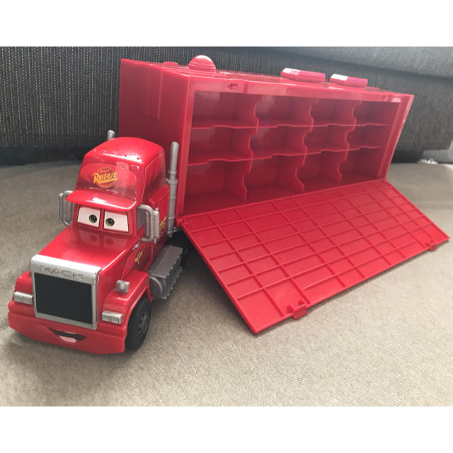 Takara Tomy - ☆カーズトミカ☆たくさんのせよう!大きなマック Takara Tomy - ☆カーズトミカ☆たくさんのせよう!大きなマック