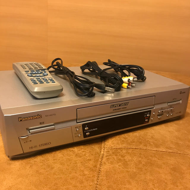 Panasonic(パナソニック)のPanasonic VHS ビデオデッキ スマホ/家電/カメラのテレビ/映像機器(その他)の商品写真