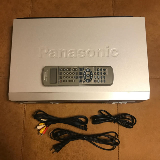 Panasonic(パナソニック)のPanasonic VHS ビデオデッキ スマホ/家電/カメラのテレビ/映像機器(その他)の商品写真