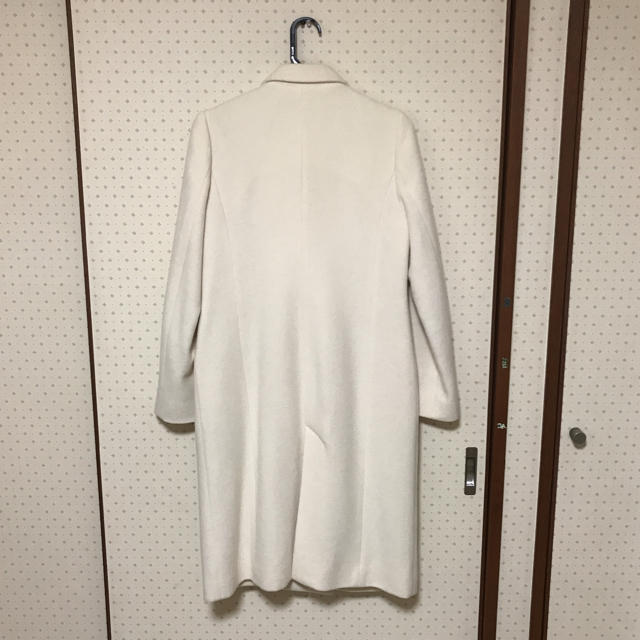 Apuweiser-riche(アプワイザーリッシェ)のウール&アンゴラ🐑🐰ホワイトチェスター❄️size2 レディースのジャケット/アウター(チェスターコート)の商品写真