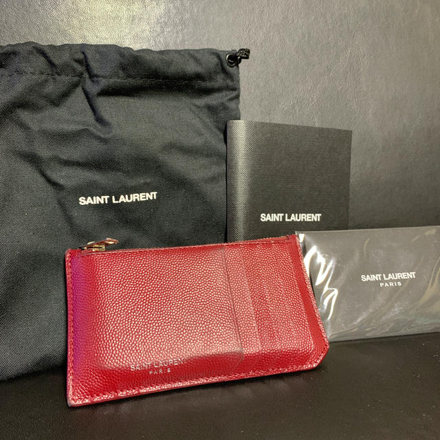 Saint Laurent(サンローラン)のSAINT LAURENT ミニ財布　カードケース　赤　袋付き レディースのファッション小物(財布)の商品写真