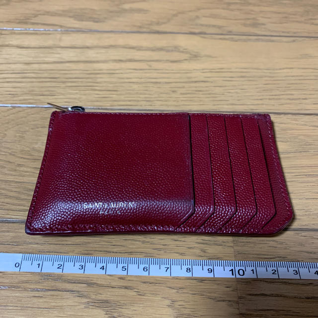 Saint Laurent(サンローラン)のSAINT LAURENT ミニ財布　カードケース　赤　袋付き レディースのファッション小物(財布)の商品写真