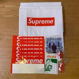 Supreme(ノベルティグッズ)のフリマアイテム一覧 Supreme(ノベルティグッズ)のフリマアイテム一覧