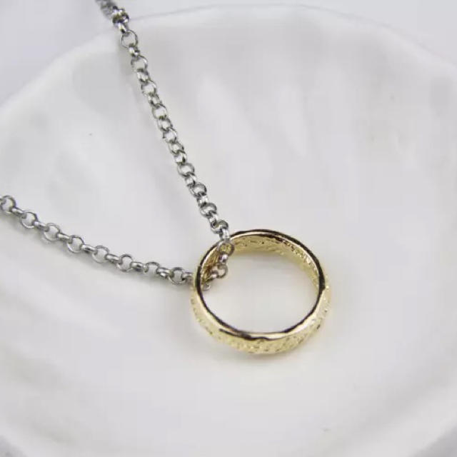 ゴールド、シルバーリングネックレス 激安セット 2個セット メンズのアクセサリー(リング(指輪))の商品写真