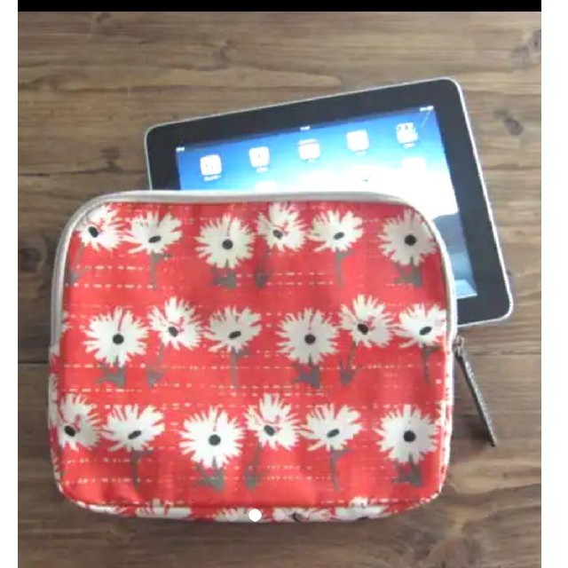Cath Kidston(キャスキッドソン)のガーリーなリサ・スティックリー・ロンドン iPad　タブレット　ケース　花柄 スマホ/家電/カメラのスマホアクセサリー(iPadケース)の商品写真