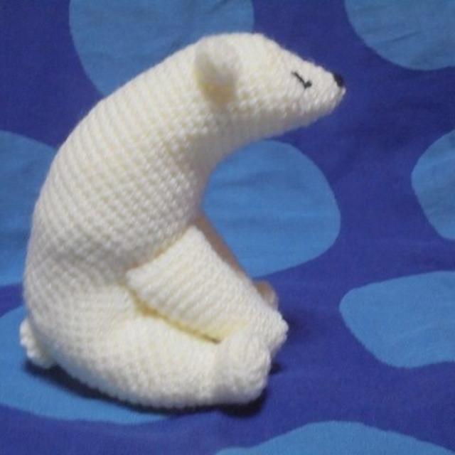 北極グマ（ポーラーベア）クマのあみぐるみ ハンドメイドのぬいぐるみ/人形(あみぐるみ)の商品写真