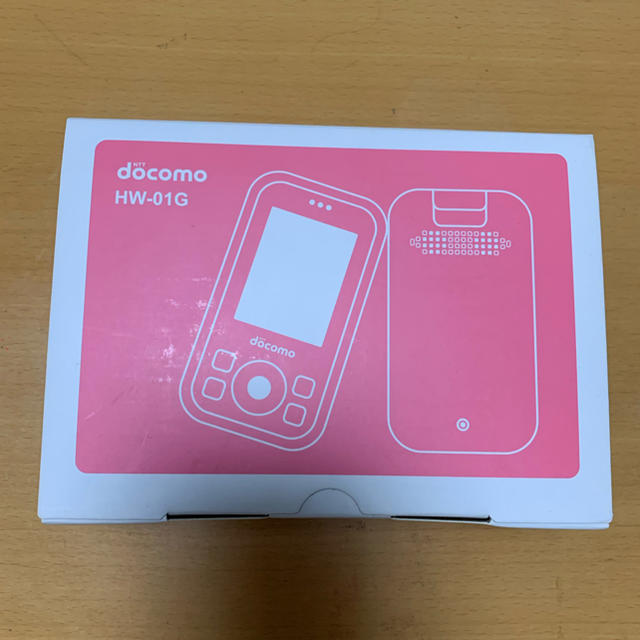 NTTdocomo(エヌティティドコモ)のドコモ キッズ携帯 HW-01G ピンク  スマホ/家電/カメラのスマートフォン/携帯電話(携帯電話本体)の商品写真