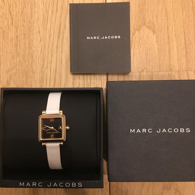 MARC JACOBS(マークジェイコブス)の新品未使用 マークジェイコブス 腕時計  レディースのファッション小物(腕時計)の商品写真