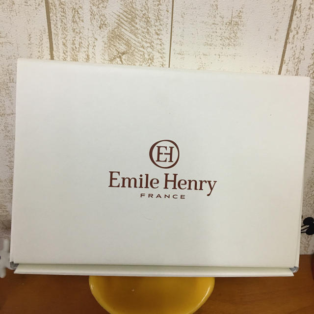 EmileHenry(エミールアンリ)のEmile Henry エミールアンリ オーバルグラタンディッシュ イエロー2枚 インテリア/住まい/日用品のキッチン/食器(食器)の商品写真