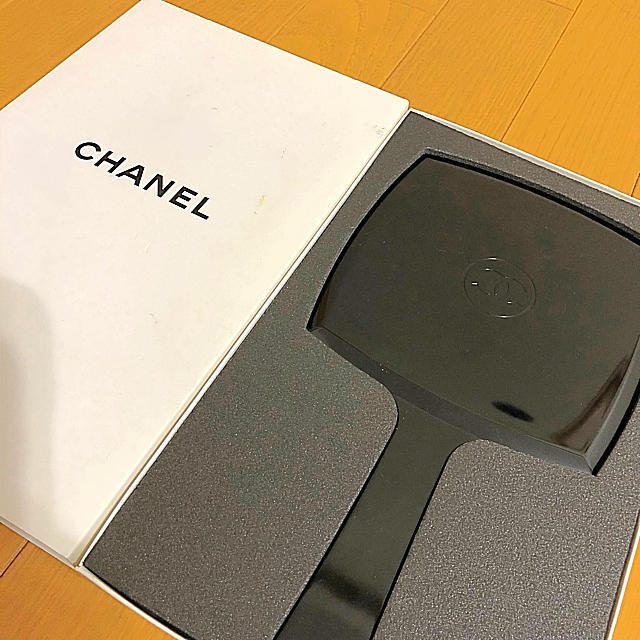 CHANEL(シャネル)のCHANEL ノベルティ 手鏡 レディースのファッション小物(ミラー)の商品写真