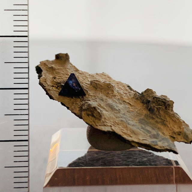【鉱物標本】ベニトアイト 原石 アメリカ産の通販 by ロッケ's shop｜ラクマ