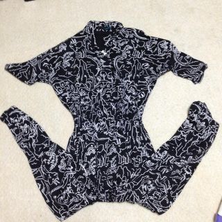 ギャラクシー(galaxxxy)のgalaxxxy 恐竜柄つなぎ(サロペット/オーバーオール)