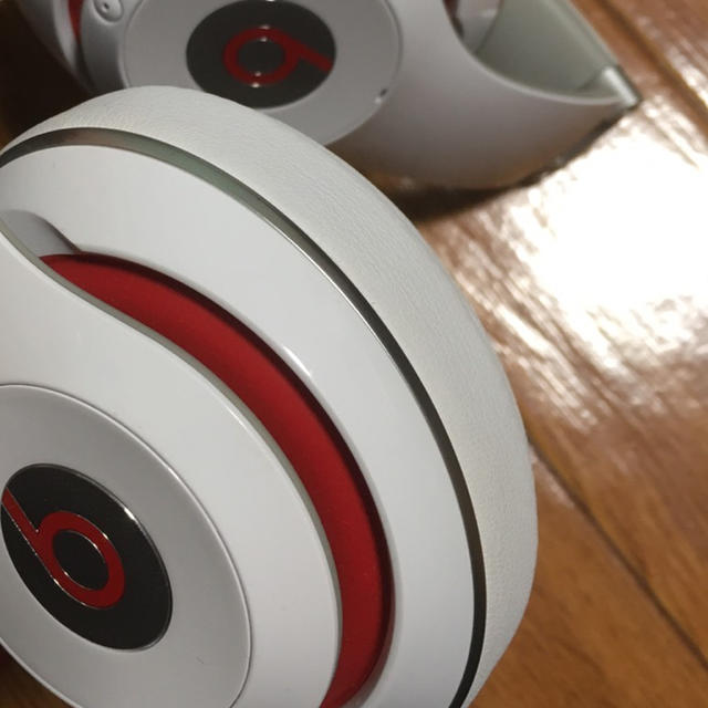 Beats by Dr Dre(ビーツバイドクタードレ)のヘッドホン beats スマホ/家電/カメラのオーディオ機器(ヘッドフォン/イヤフォン)の商品写真