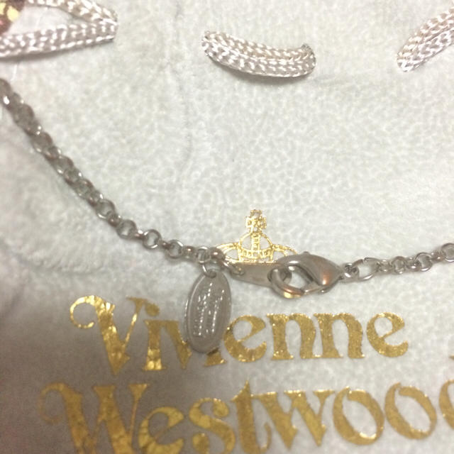 Vivienne Westwood(ヴィヴィアンウエストウッド)のヴィヴィアン バレンタイン限定ネックレス レディースのアクセサリー(ネックレス)の商品写真