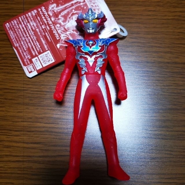 ＨＧウルトラマン トライストリウム ウルトラマンタイガ