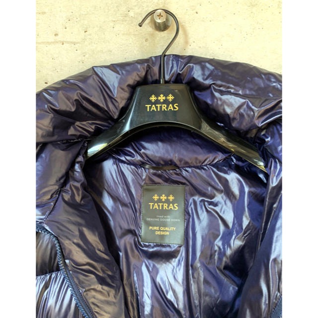 TATRAS(タトラス)のタトラス　BABIRA ネイビー 03 レディースのジャケット/アウター(ダウンコート)の商品写真