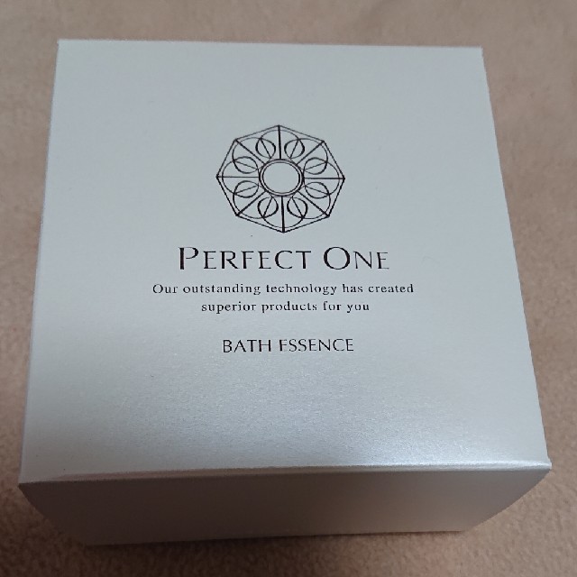 PERFECT ONE(パーフェクトワン)の新日本製薬☆バスエッセンス☆パーフェクトワン コスメ/美容のボディケア(入浴剤/バスソルト)の商品写真