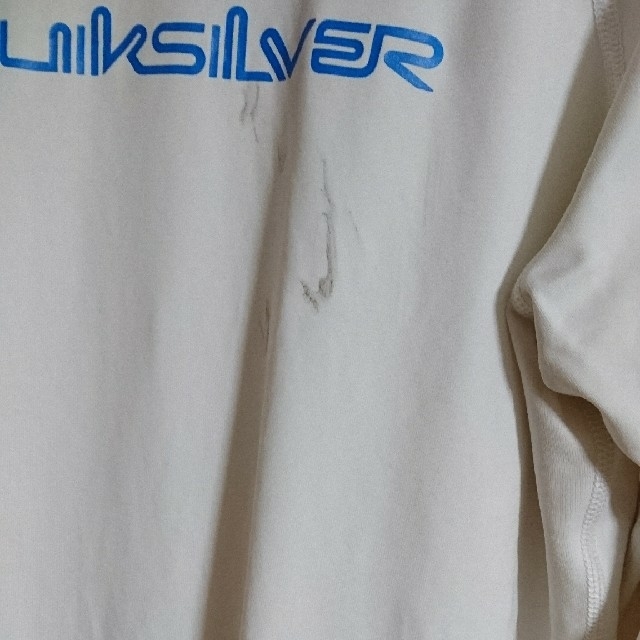 QUIKSILVER(クイックシルバー)のたあた様専用クイックシルバーラッシュガード Quicksilver スポーツ/アウトドアのスポーツ/アウトドア その他(サーフィン)の商品写真