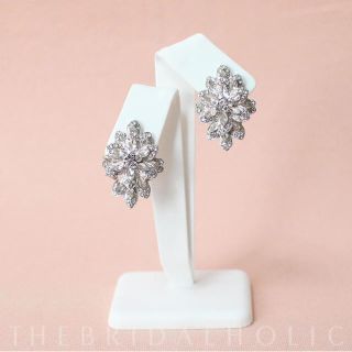 ヴェラウォン(Vera Wang)のブライダルホリック👰💕キラキライヤリング美品(イヤリング)