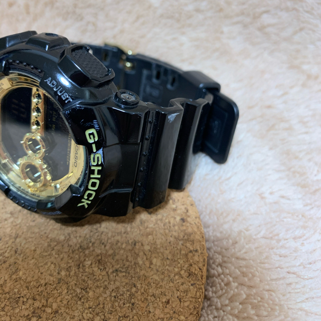 G-SHOCK GD-100GB 黒金　Gショック