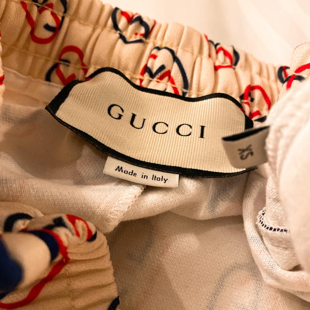 Gucci ジョギングパンツ スウェットの通販 by The atsushi's shop｜グッチならラクマ - GUCCI ルーズ プリント 正規店低価