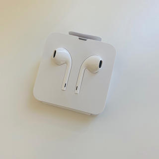 アップル(Apple)の【新品】iPhone11pro付属品 純正 Apple イヤホン(ヘッドフォン/イヤフォン)