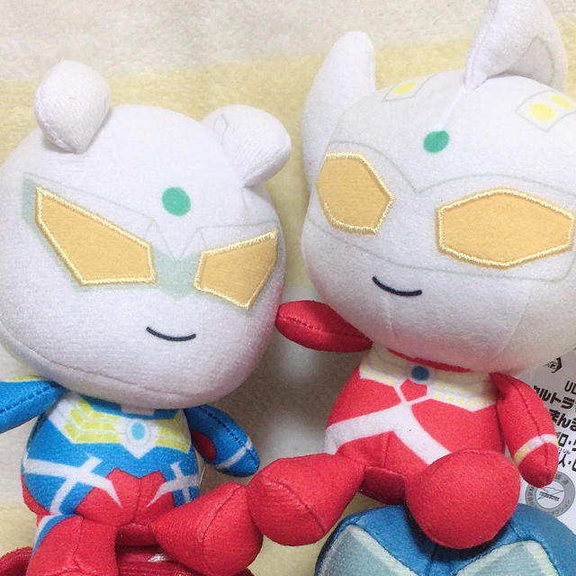 ウルトラマン コロっとまんまるぬいぐるみ 2個セット エンタメ/ホビーのおもちゃ/ぬいぐるみ(キャラクターグッズ)の商品写真