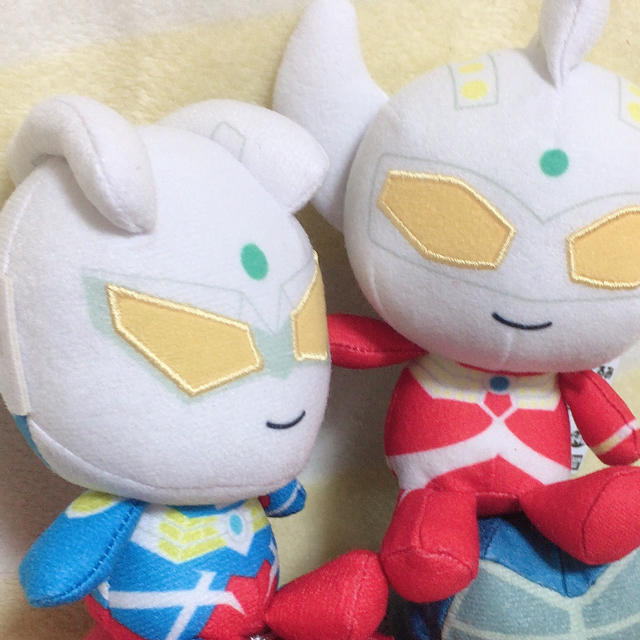 ウルトラマン コロっとまんまるぬいぐるみ 2個セット エンタメ/ホビーのおもちゃ/ぬいぐるみ(キャラクターグッズ)の商品写真