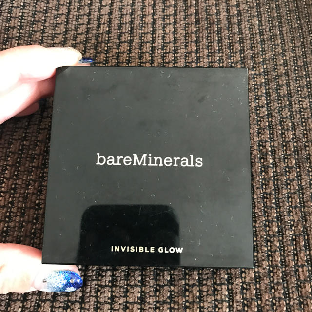 bareMinerals(ベアミネラル)のベアミネラル　インビジブルグロー　フェアライト コスメ/美容のベースメイク/化粧品(フェイスパウダー)の商品写真