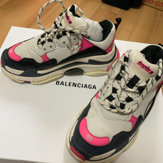 Balenciaga - 【BALENCIAGA】トリプルSの通販 by TK's shop｜バレンシアガならラクマ