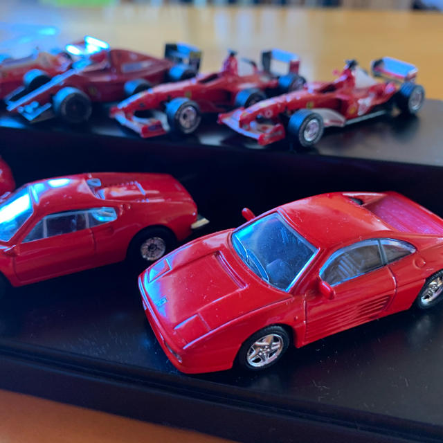 Ferrari(フェラーリ)のフェラーリ　1/64 コレクション エンタメ/ホビーのおもちゃ/ぬいぐるみ(模型/プラモデル)の商品写真