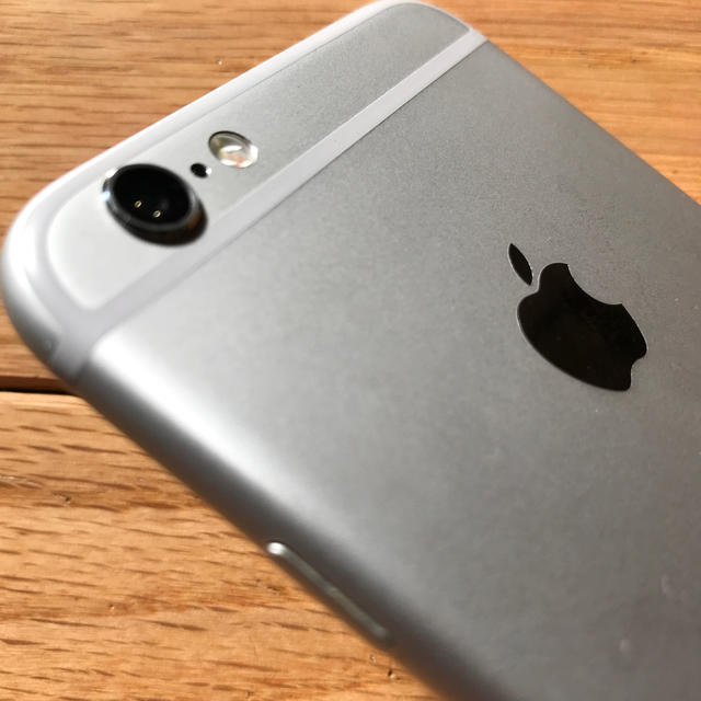 美品】iPhone 6s/128GB/シルバー/SIMフリー 美品】iPhone 6s/128GB/シルバー/SIMフリー