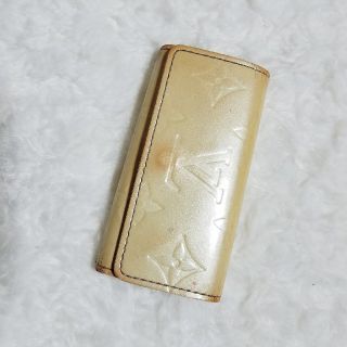 ルイヴィトン(LOUIS VUITTON)のヴィトン ヴェルニ キーケース(キーケース)