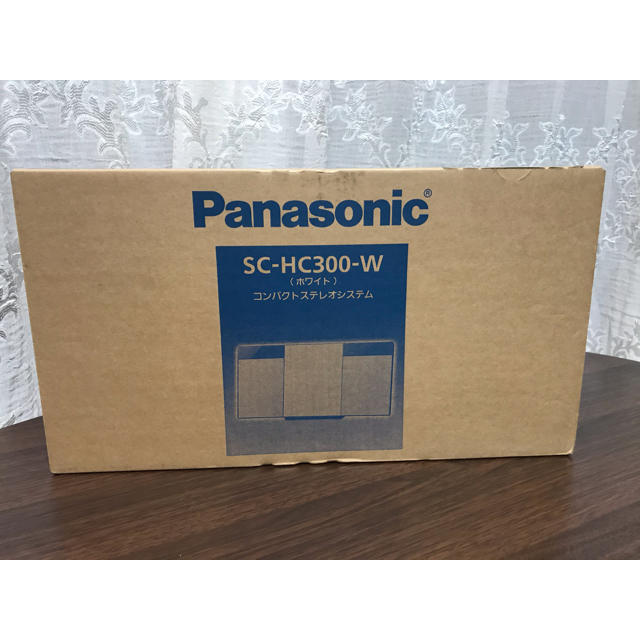 Panasonic(パナソニック)のPanasonic コンパクト ステレオシステムコンポ　SC-HC300-W   スマホ/家電/カメラのオーディオ機器(スピーカー)の商品写真