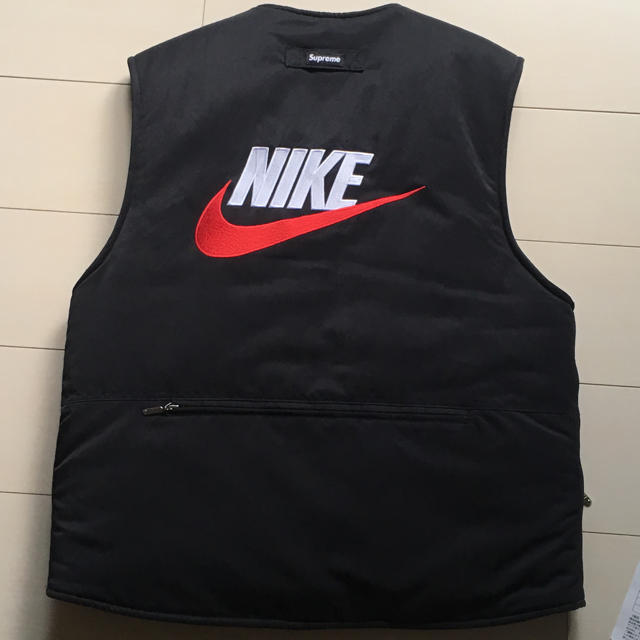 Supreme(シュプリーム)の 正規品 supreme nike vest リバーシブルベスト Sサイズ メンズのトップス(ベスト)の商品写真