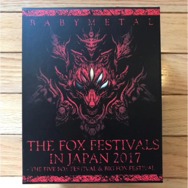 BABYMETAL(ベビーメタル)の【美品】THE FOX FESTIVALS IN JAPAN 2017 エンタメ/ホビーのDVD/ブルーレイ(ミュージック)の商品写真