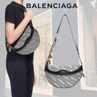 バレンシアガ(Balenciaga)のBALENCIAGA ウェストバッグ　ボディバッグ(ボディバッグ/ウエストポーチ)