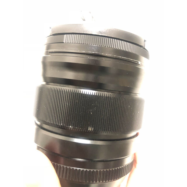 富士フイルム(フジフイルム)の富士フィルム XF16mm F1.4 レンズフィルター付き スマホ/家電/カメラのカメラ(レンズ(単焦点))の商品写真