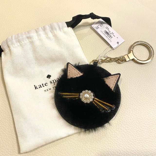 kate spade new york(ケイトスペードニューヨーク)のさくら様専用　ケイトスペード  ネコモチーフ　チャーム レディースのファッション小物(キーホルダー)の商品写真