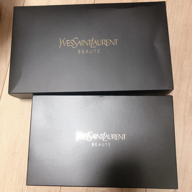 喜ばれる誕生日プレゼント サンローラン 空箱 巾着付き YVES SAINT LAURENT イブサンローラン 箱付き