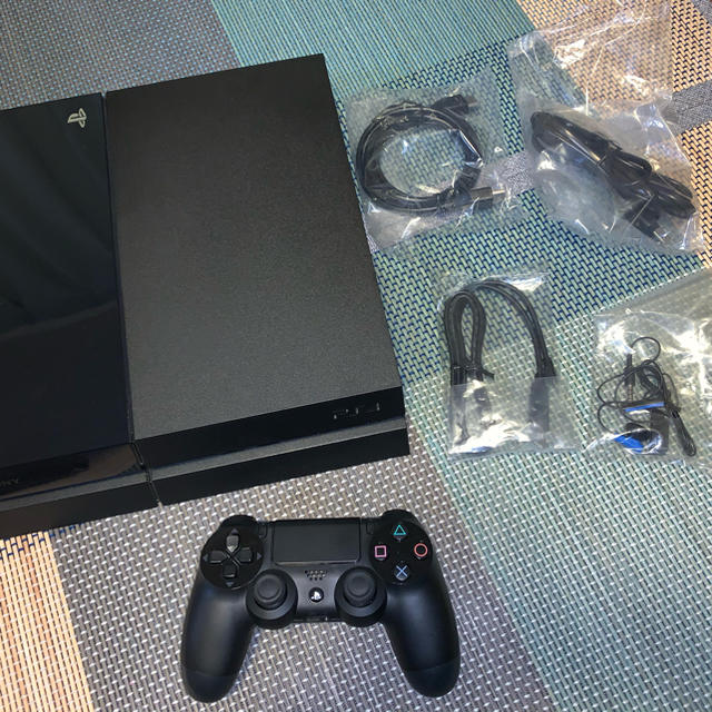 PS4 CUH -1100A B01