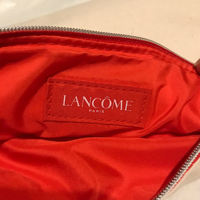 LANCOME(ランコム)のお値下げしました！新品　化粧ポーチ　ランコム レディースのファッション小物(ポーチ)の商品写真