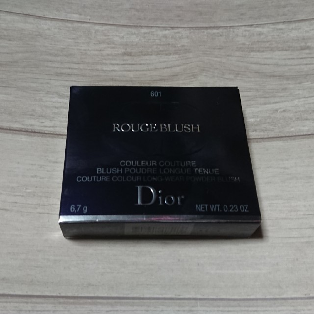 Dior(ディオール)のディオール チーク ルージュ ブラッシュ 601 ホログラム  コスメ/美容のベースメイク/化粧品(チーク)の商品写真