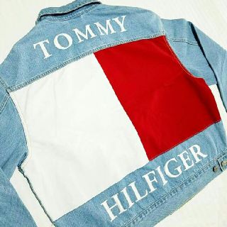 トミーヒルフィガー(TOMMY HILFIGER)のトミー　特大フラッグロゴ　デニムジャケット　新作　ヴィンテージ風　新品未使用(Gジャン/デニムジャケット)