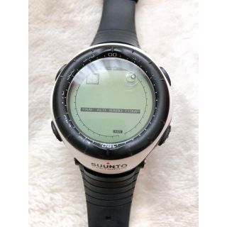 スント(SUUNTO)のSUUNTOベクター　ホワイト【廃盤モデル】(登山用品)