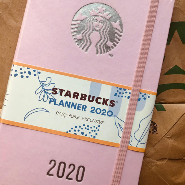 Starbucks Coffee(スターバックスコーヒー)の［シンガポール限定］スタバ 2020年手帳　ピンク　スケジュール帳　モレスキン インテリア/住まい/日用品の文房具(カレンダー/スケジュール)の商品写真