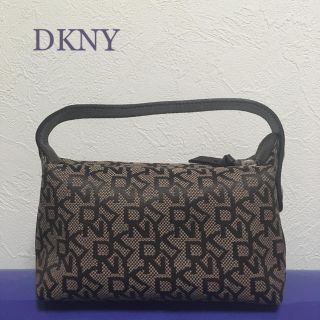 最終価格 新品未使用 DKNY ダナキャランニューヨーク バック型ポーチ(ポーチ)