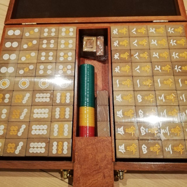 中国 木製麻雀牌 (未開封品)の通販 by 楽10通商|ラクマ 中国 木製麻雀牌 (未開封品)の通販 by 楽10通商|ラクマ